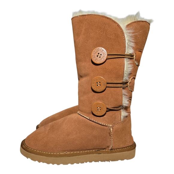 UGG Australia Bailey Button Triplet Boots Chestnut Suede Size 8 Sheepskin NWOT - Picture 5 of 9